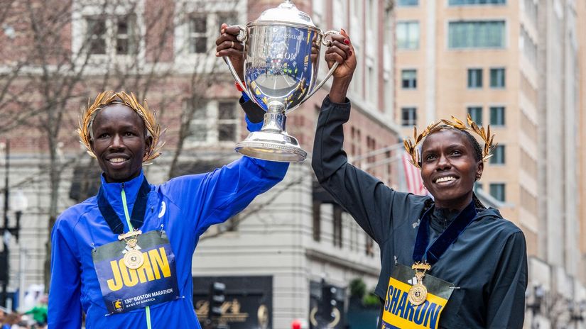John Korir, Sharon Lokedi © AFP