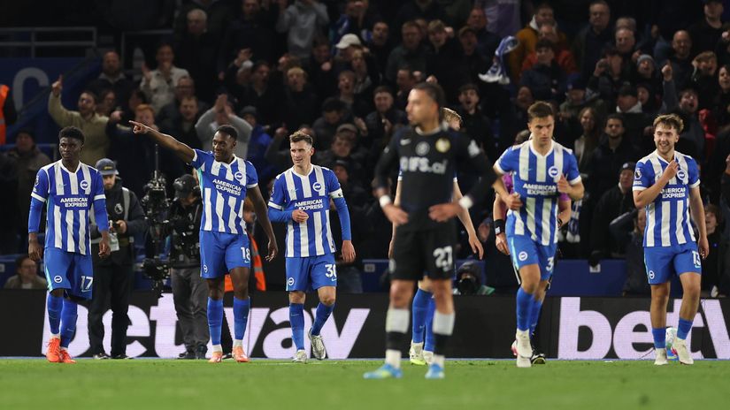A slap in the face for the Blues (©Warren Little/Getty Images)