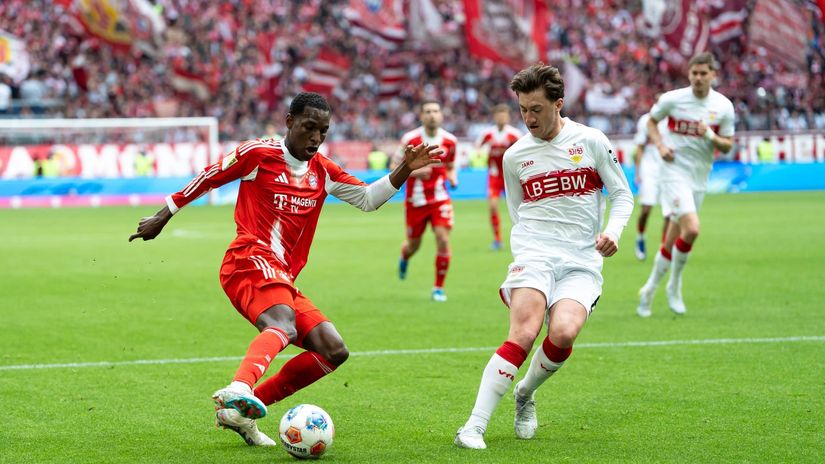 Jackson in action for Bayern against Stuttgart (©Leonhard Simon/Getty Images)