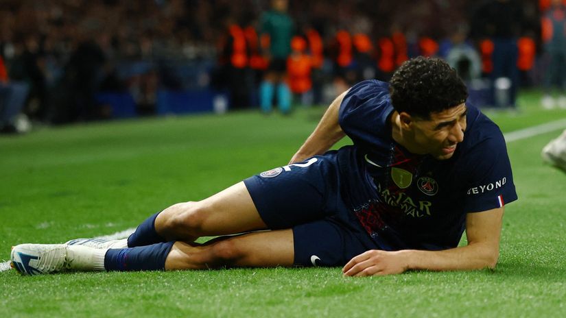 Achraf Hakimi on the ground (©Gallo Images)