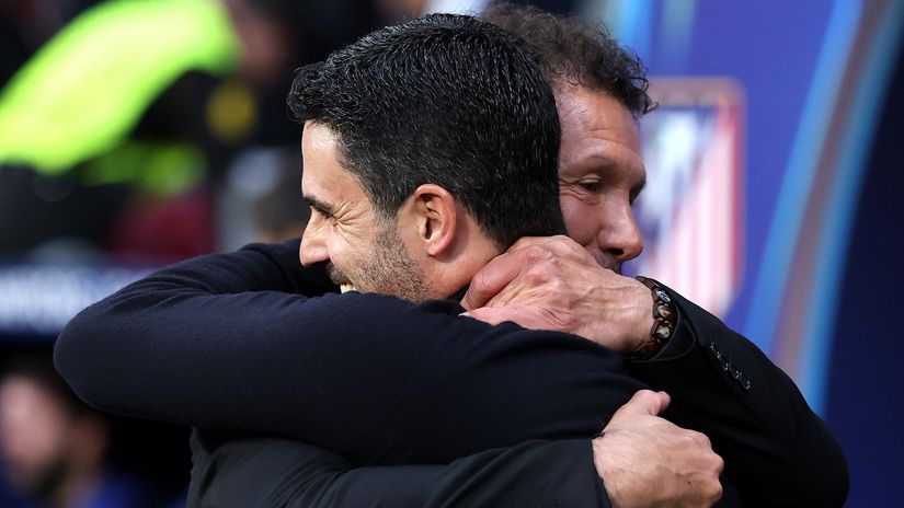 Simeone and Arteta sharing a warm hug before kickoff last night (©Dan Mullan/Getty Images/Gallo Images)