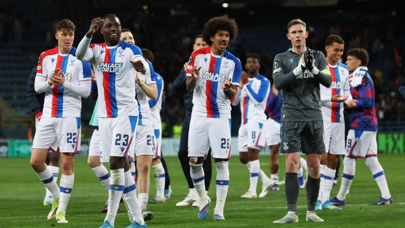 Crystal Palace players celebrating (©Gallo Images)