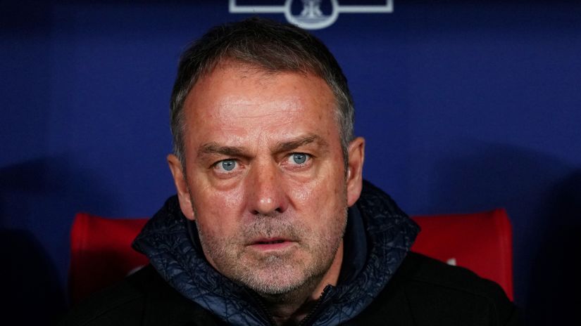 Barca stick with the man who delivers — Hansi Flick stays at least another year!