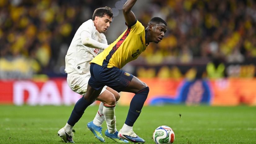 Caicedo in action for Ecuador (©Denis Doyle/Getty Images)
