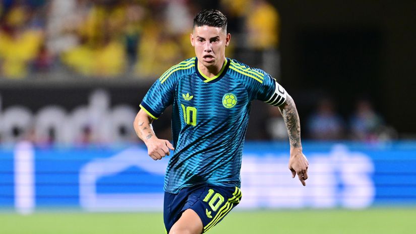 James Rodriguez in action for Colombia (©Julio Aguilar/Getty Images)