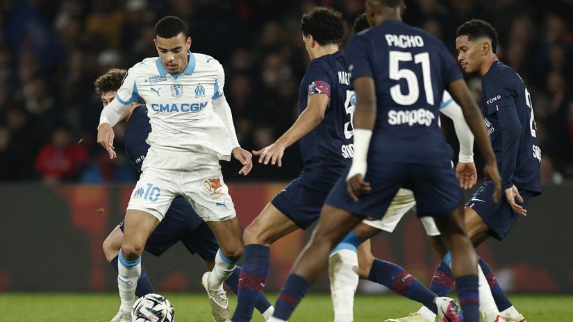 Greenwood in action for Marseille against PSG (©REUTERS/Benoit Tessier)