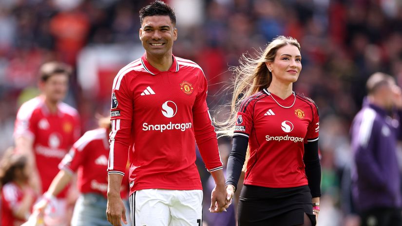 Casemiro and his wife Anna Mariana on his farewell to Manchester United (©Alex Livesey/Getty Images)