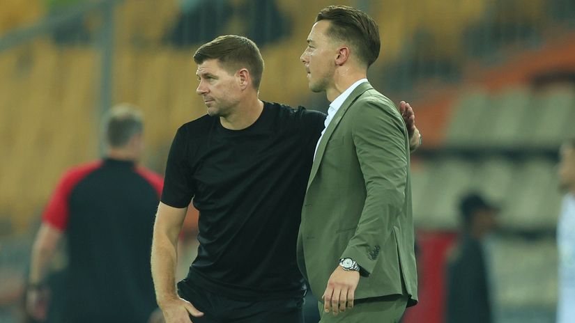 Matthias Jaissle (right) with Steven Gerrard (©Yasser Bakhsh/Getty Images/Gallo Images)