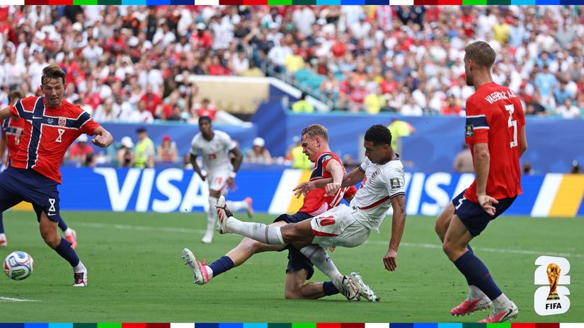 Bellingham scoring the first goal for England (©Getty Images)