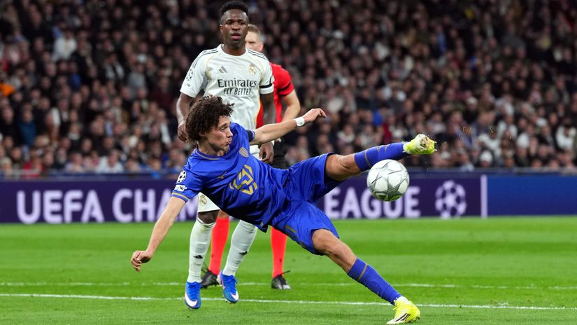 Akliouche in action against Real Madrid in the UCL (©Aitor Alcalde/Getty Images)