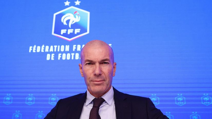 Zinedine Zidane (©Reuters/Abdul Saboor)
