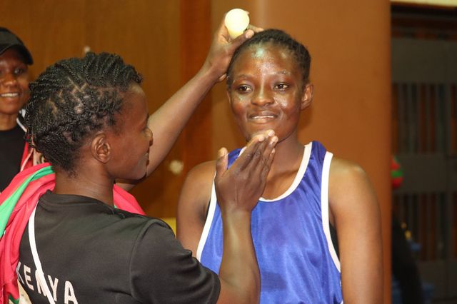 Amina Martha prepares Sheila Auma before her fight ©Duncan Kuria