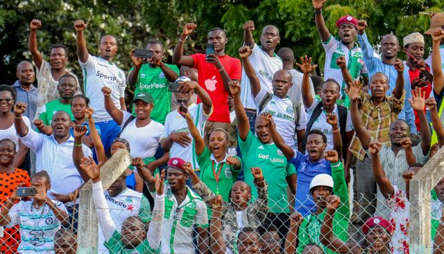 Gor Mahia fans applaud the team after victory © Gor Mahia