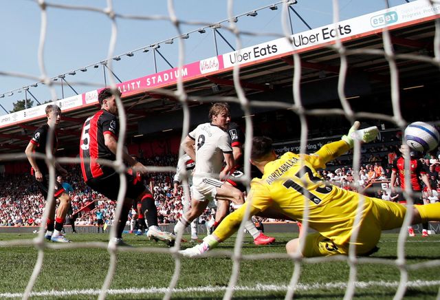 Hojlund scores the later equalizer against Bournemouth (©Reuters/Paul Childs/Gallo Images)